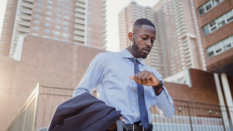 What Color Tie Goes with a Blue Shirt?