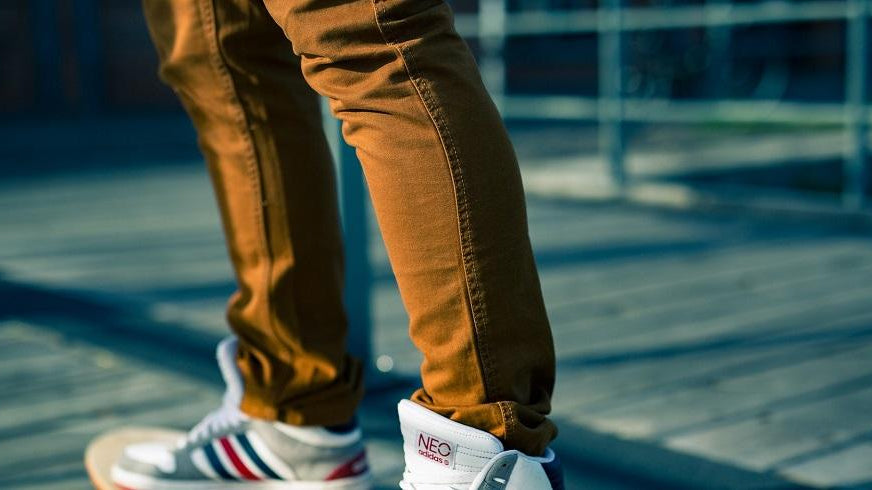 Chinos vs Khakis: What's the Difference?