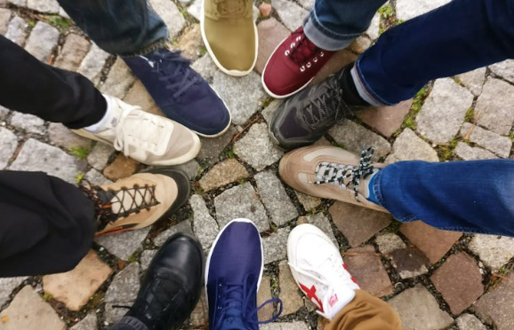 Can You Wear Sneakers with Dress Pants? Berle Can You Wear Sneakers with Dress Pants? Berle