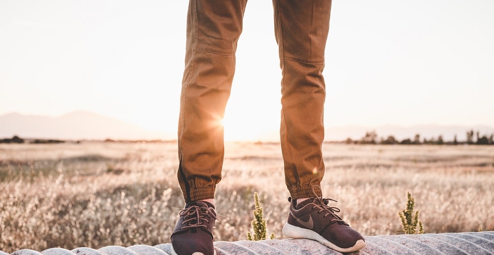 5 Khaki Pants Outfit Ideas for Men