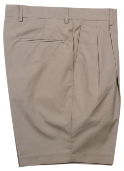 Men’s Pleated Khaki Shorts - Shop Now | Berle